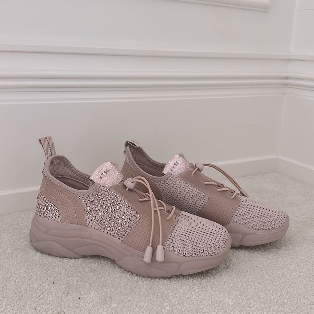 Steve Madden Myles sneaker